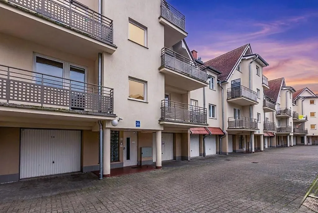 Apartament Kołobrzeg 250 m do Plaży Zachodniej Garaż Balkon Klimatyzacja-1